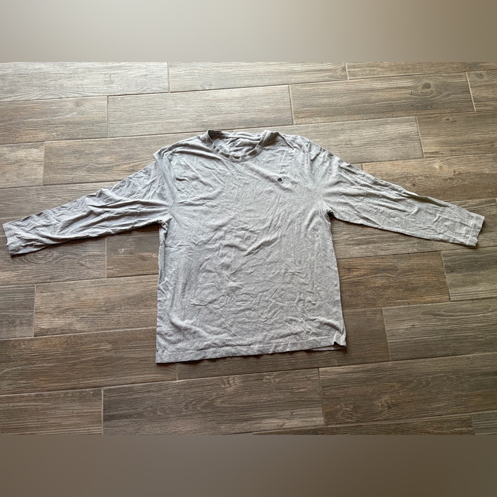 2 Lucky Brand Heather Gray & Black Long Sleeve Tee